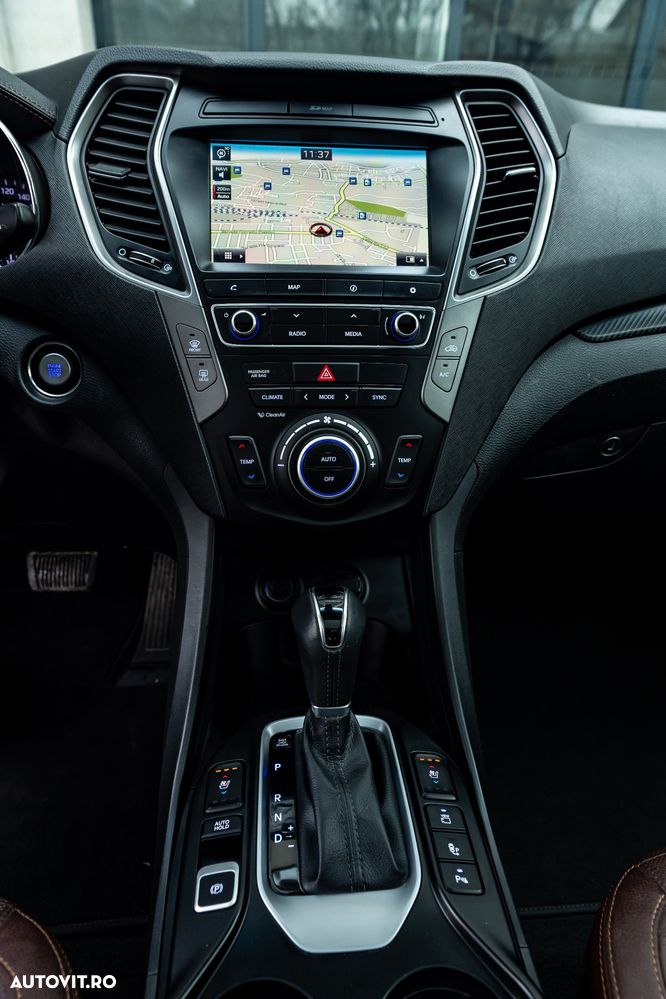 Hyundai Santa Fe 2.2 CRDi 4WD Automatik SEVEN Premium - 22