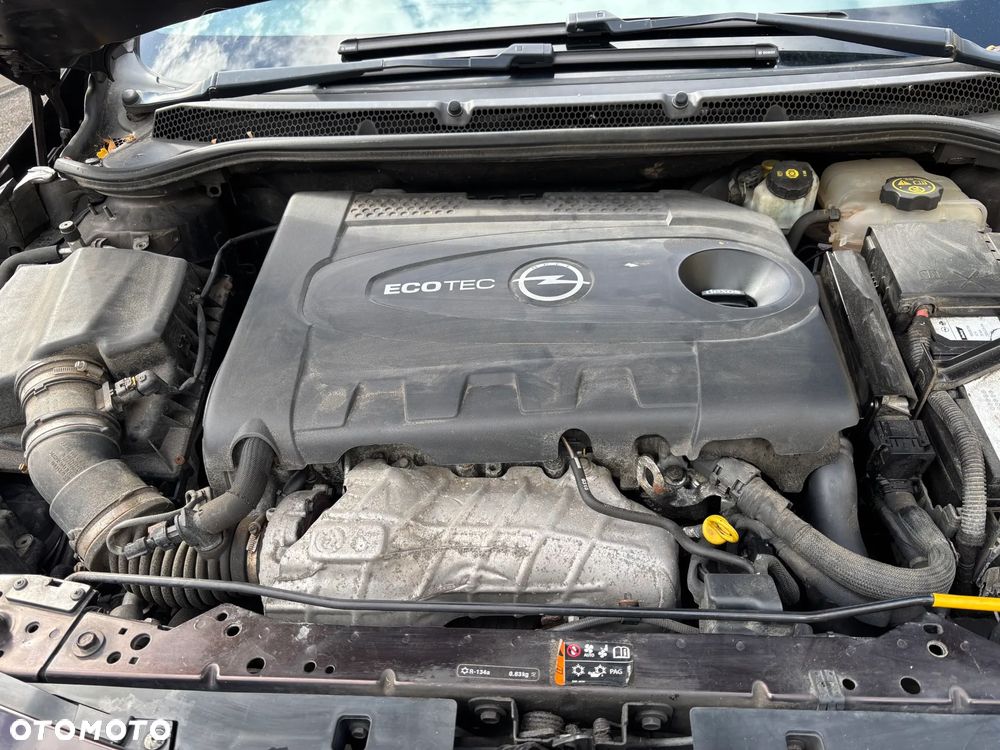 Opel Astra 2.0 CDTI DPF SportsTourer Exklusiv - 13