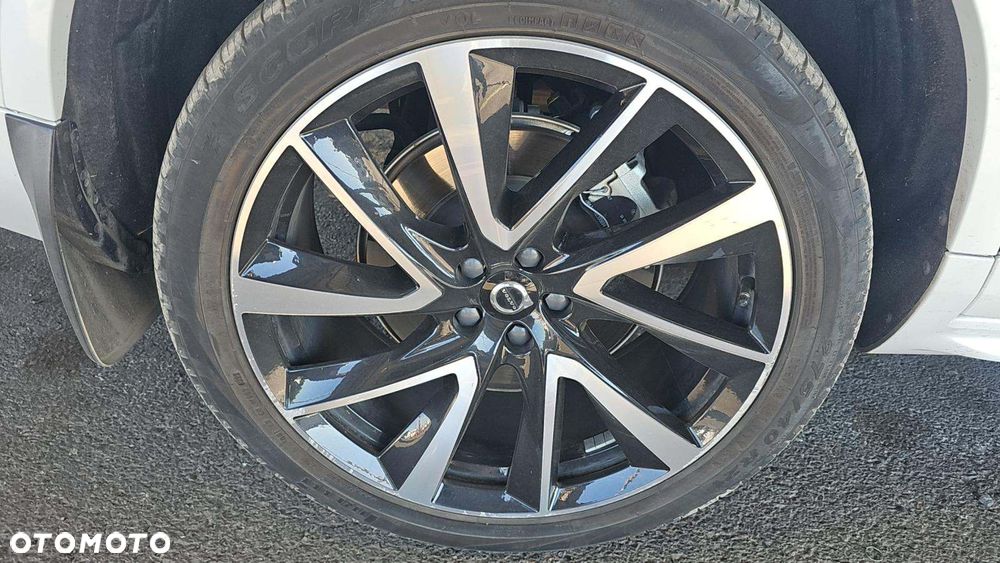 Volvo XC 90 - 22