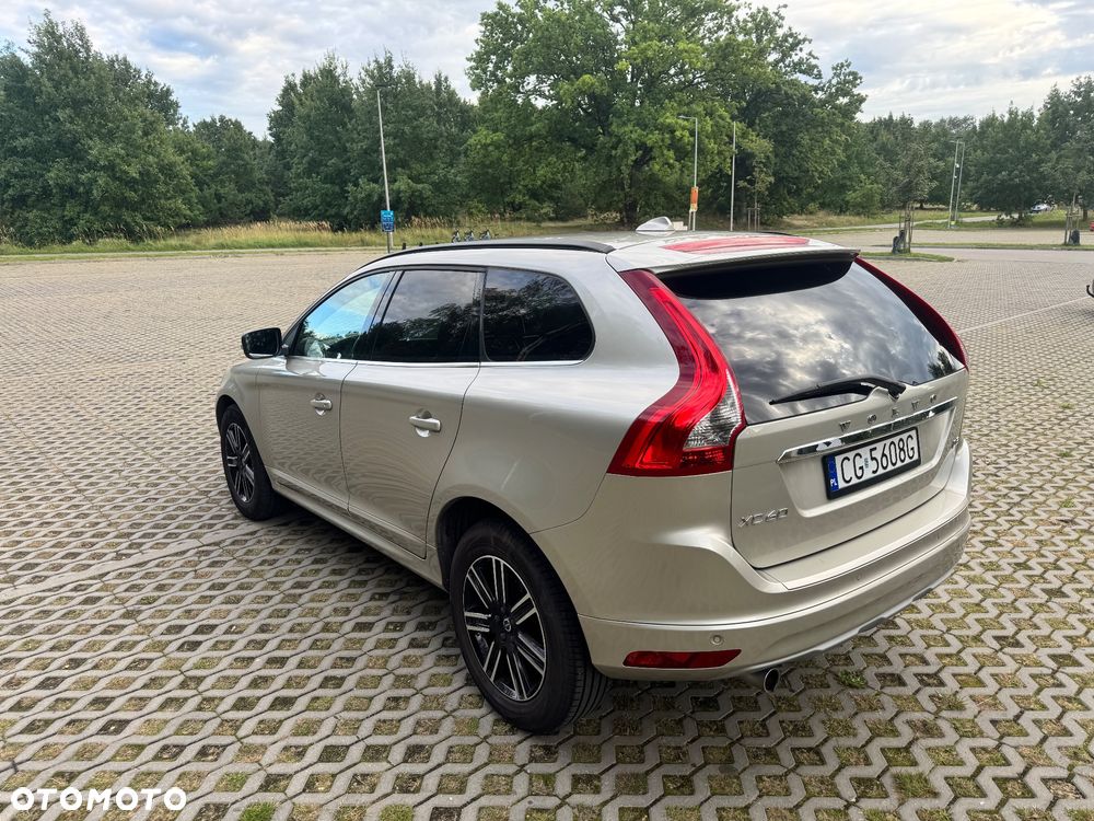 Volvo XC 60 D3 Geartronic Momentum - 4