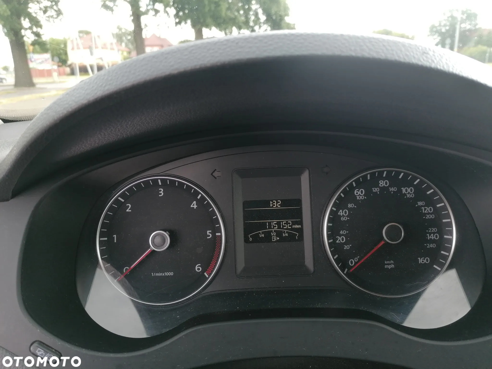 Volkswagen Jetta - 12