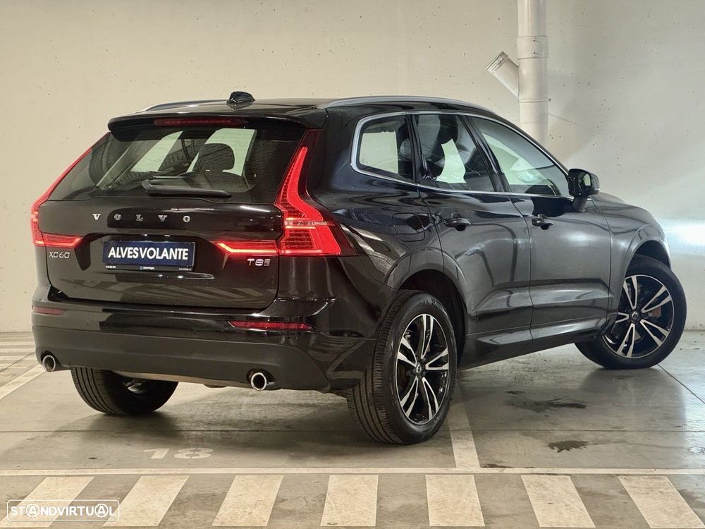Volvo XC 60 2.0 T8 PHEV R-Design AWD - 4