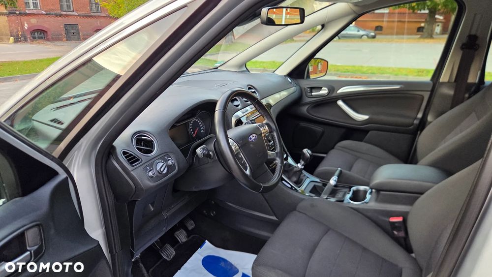 Ford S-Max - 18