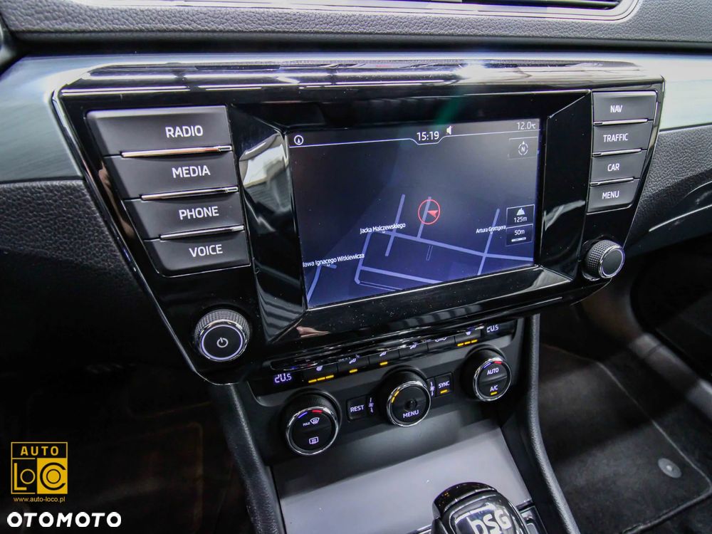 Skoda Superb 2.0 TDI Style DSG - 19