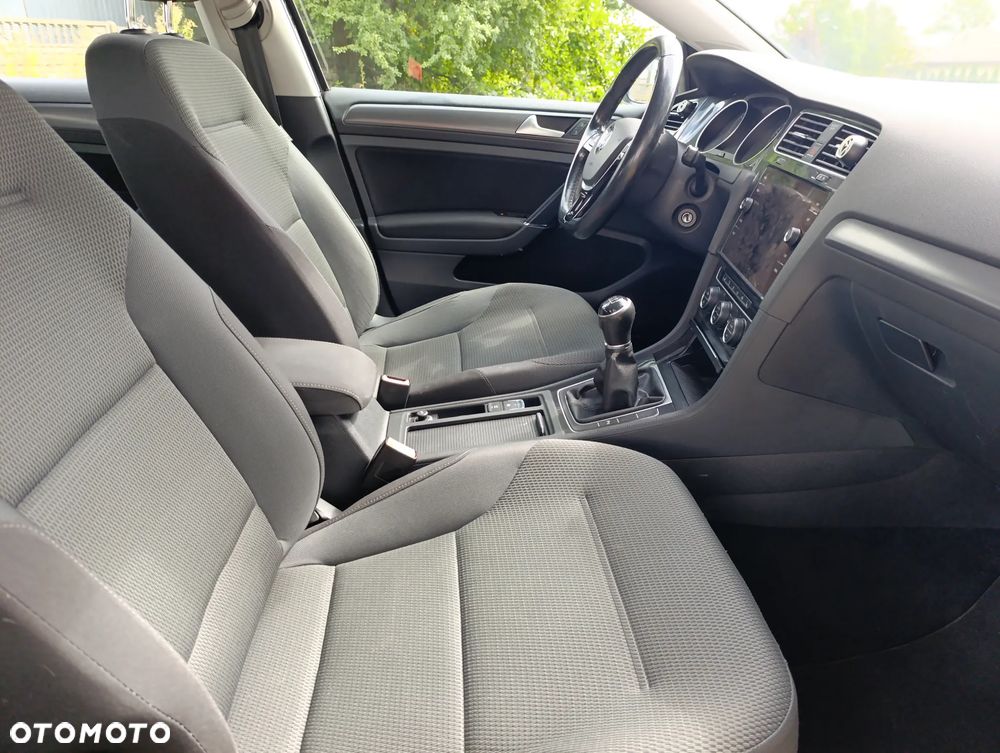 Volkswagen Golf VII 1.6 TDI BMT Comfortline - 15