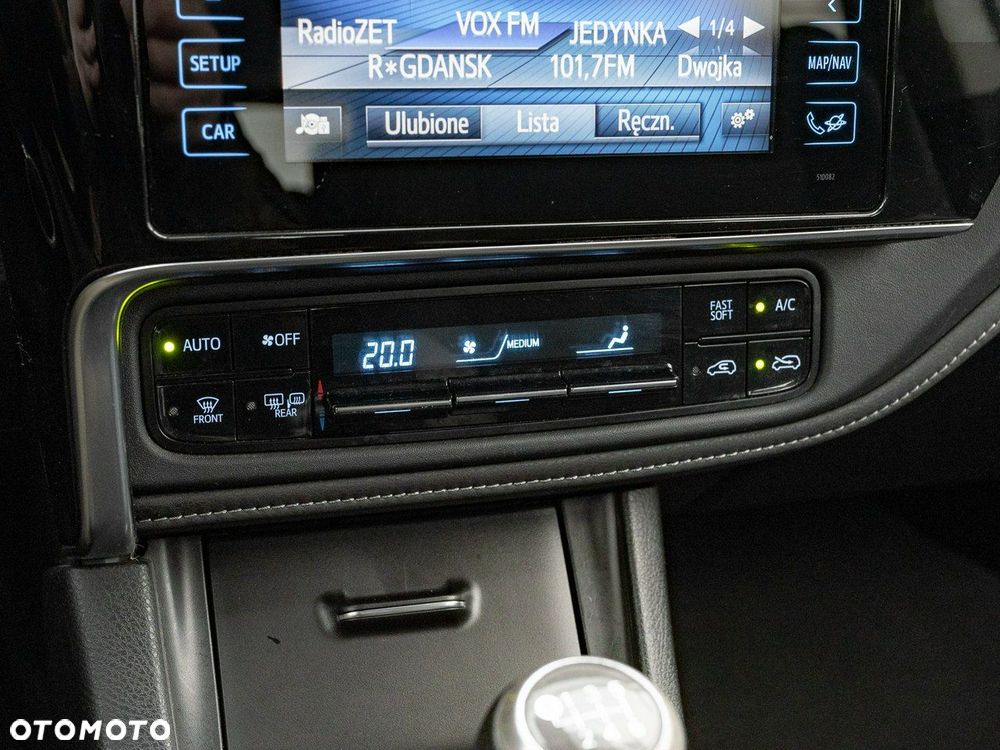 Toyota Auris 1.6 Premium - 20