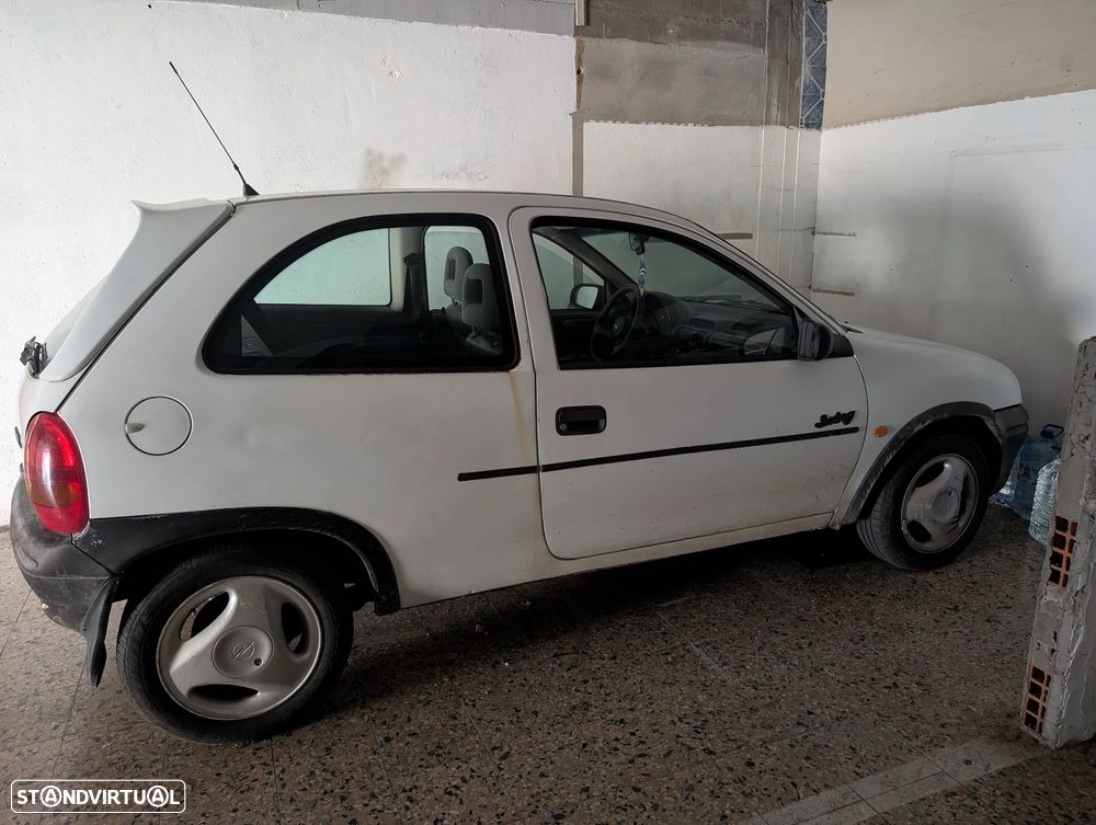 Opel Corsa 1.2 Swing - 1
