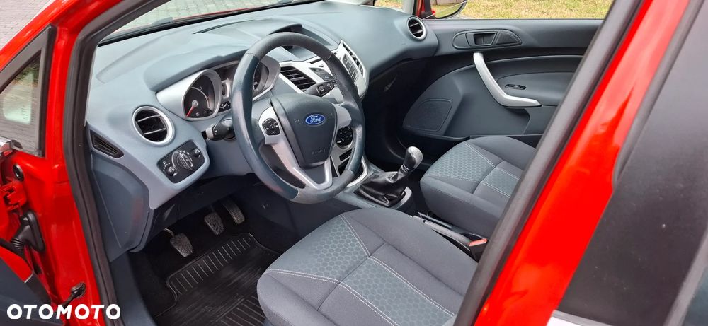 Ford Fiesta 1.4 Titanium - 12