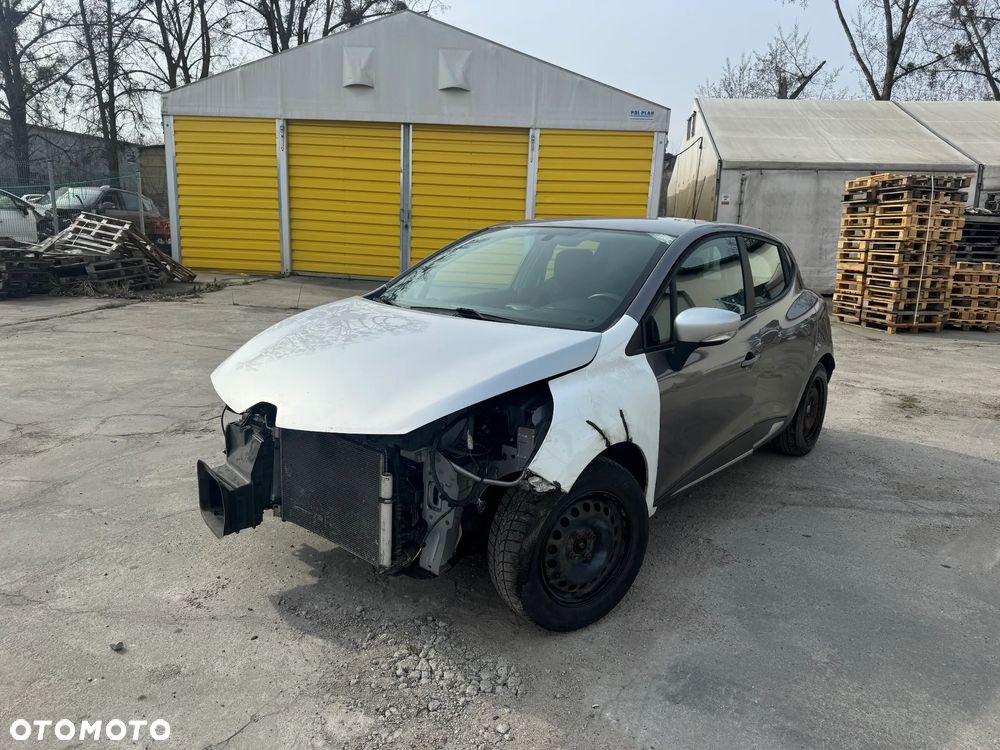 Renault Clio - 13