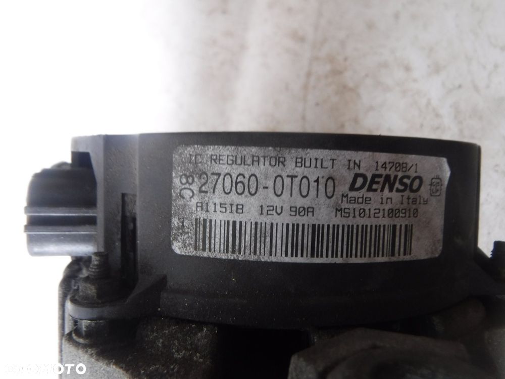 toyota auris 1,6 vvti alternator oryg - 2