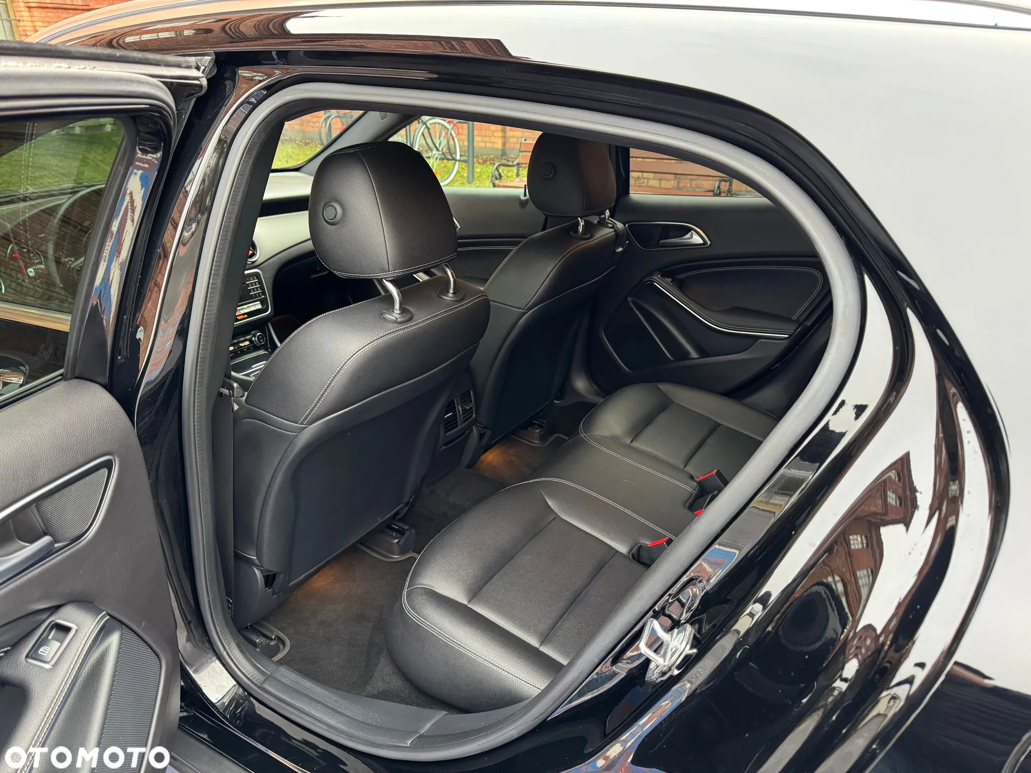Mercedes-Benz GLA 250 7G-DCT Style - 11