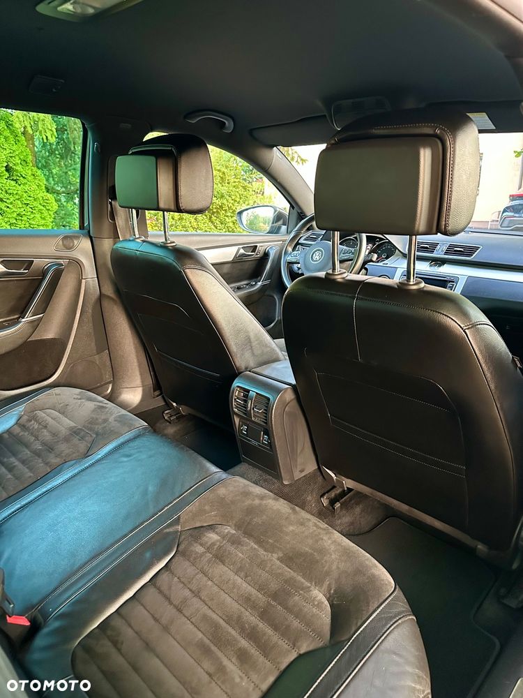 Volkswagen Passat Variant 2.0 TDI BlueMotion Technology Highline - 17