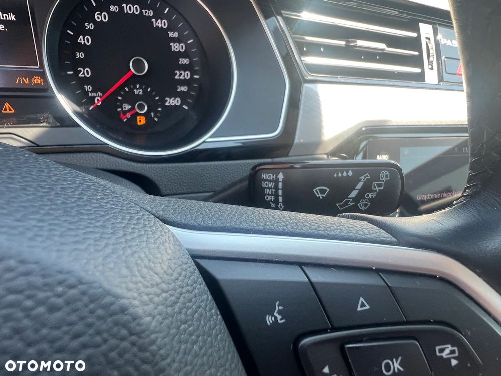 Volkswagen Passat 2.0 TDI SCR Business - 22