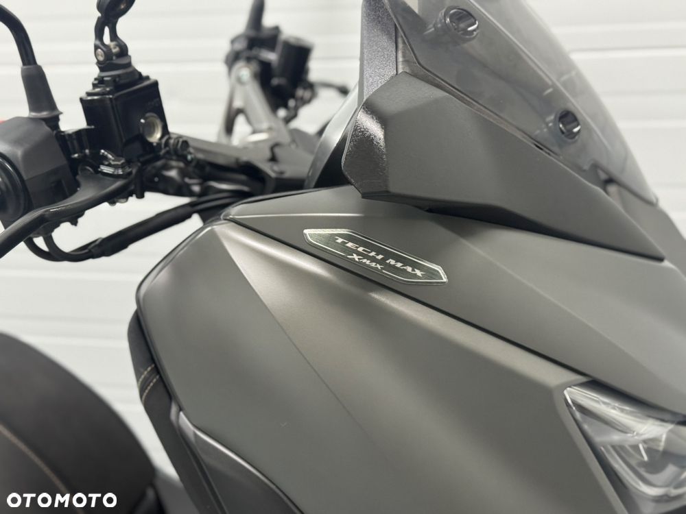 Yamaha X-max - 8