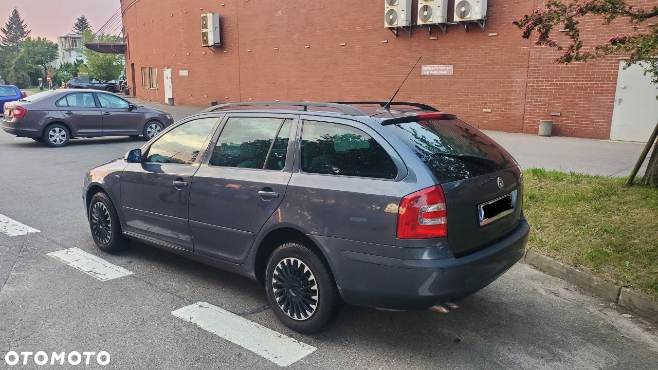 Skoda Octavia 2.0 TDI Ambiente - 4
