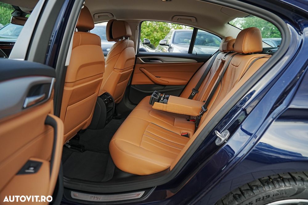 BMW Seria 5 520i Aut. - 19