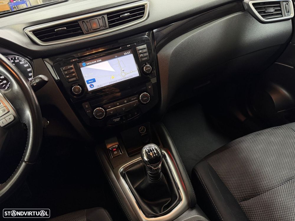 Nissan Qashqai 1.5 dCi N-Connecta - 14