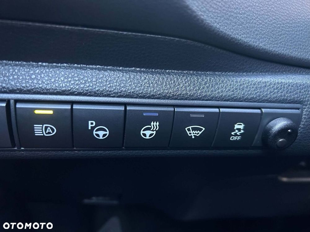 Toyota Corolla 1.8 Hybrid GPF Executive - 17