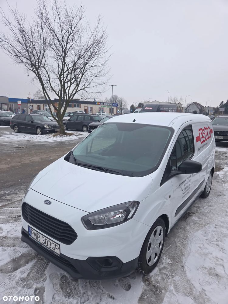 Ford Transit Courier - 1