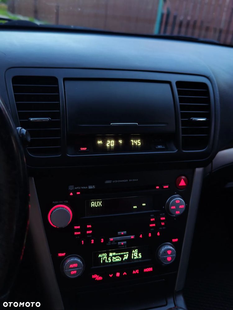 Subaru Legacy 2.5RC 000 - 14