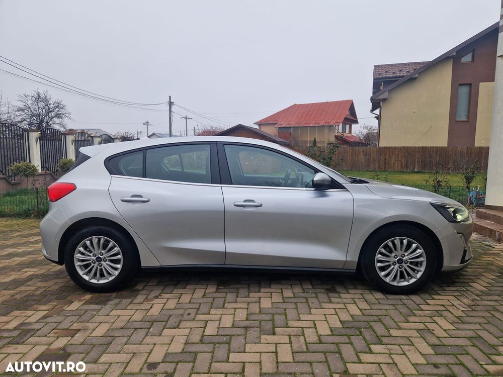 Ford Focus 1.0 EcoBoost Titanium - 23