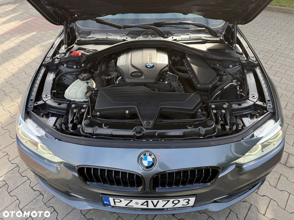 BMW Seria 3 318d Sport Line Shadow - 17