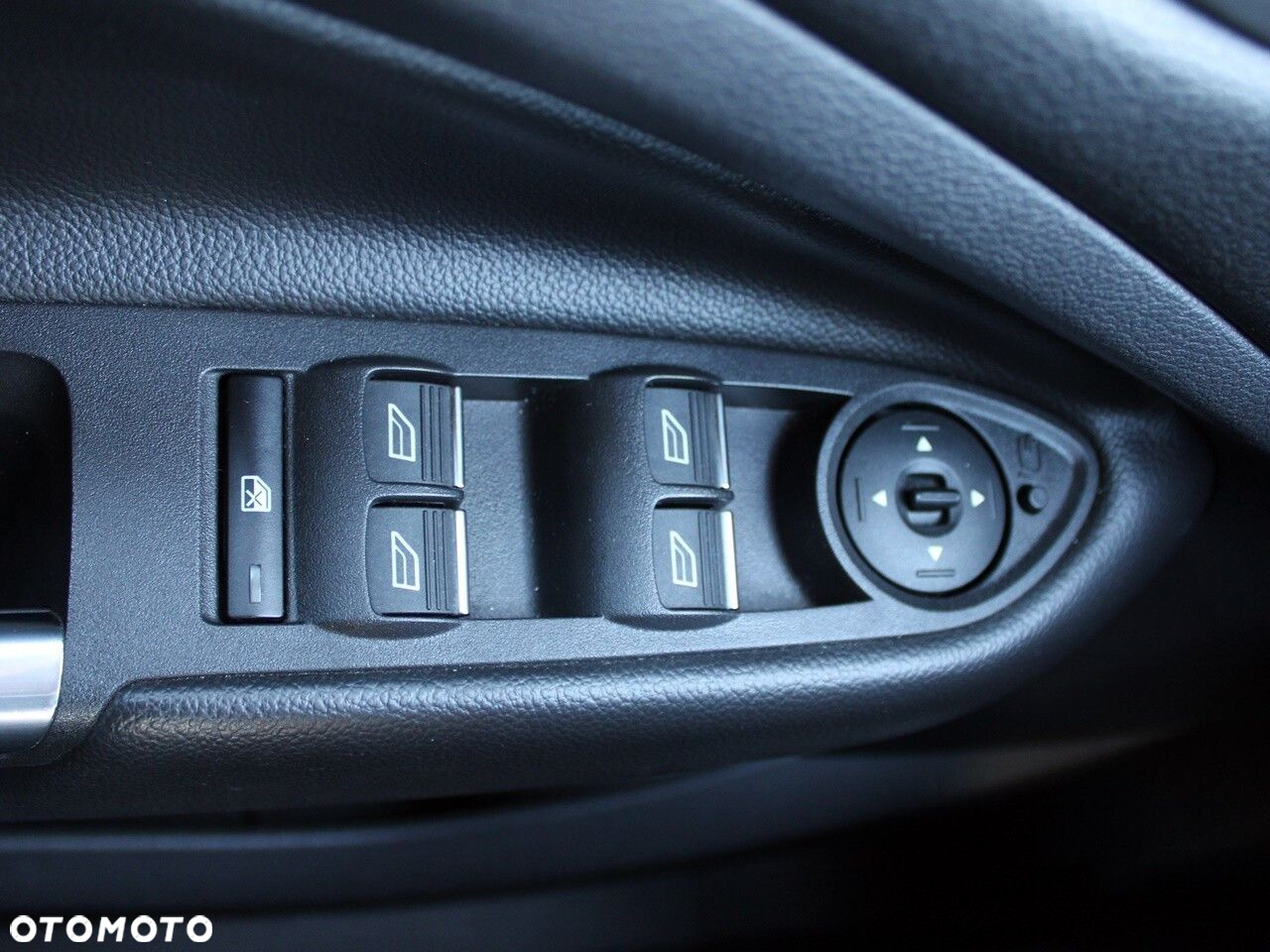 Ford Kuga 1.5 EcoBoost FWD Titanium ASS - 30