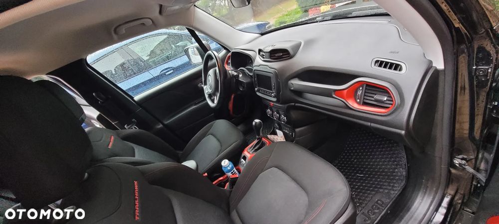 Jeep Renegade - 12