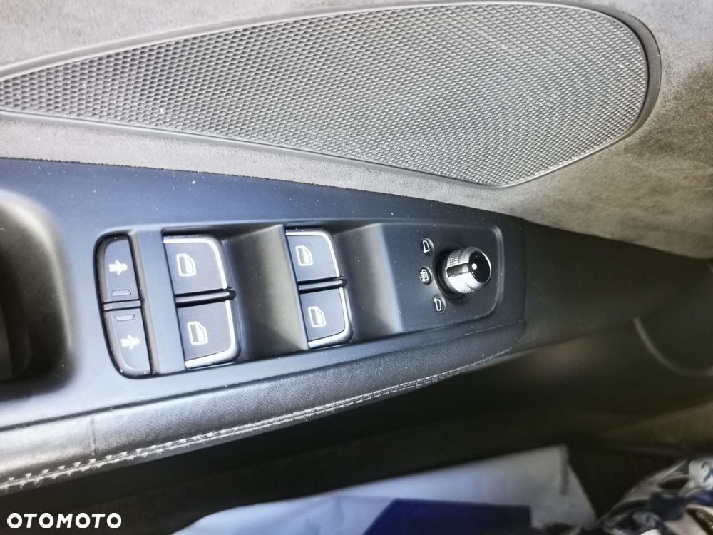 Audi A8 4.2 FSI Quattro tiptronic Langversion - 24