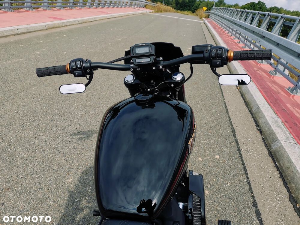 Harley-Davidson Softail Street Bob - 9