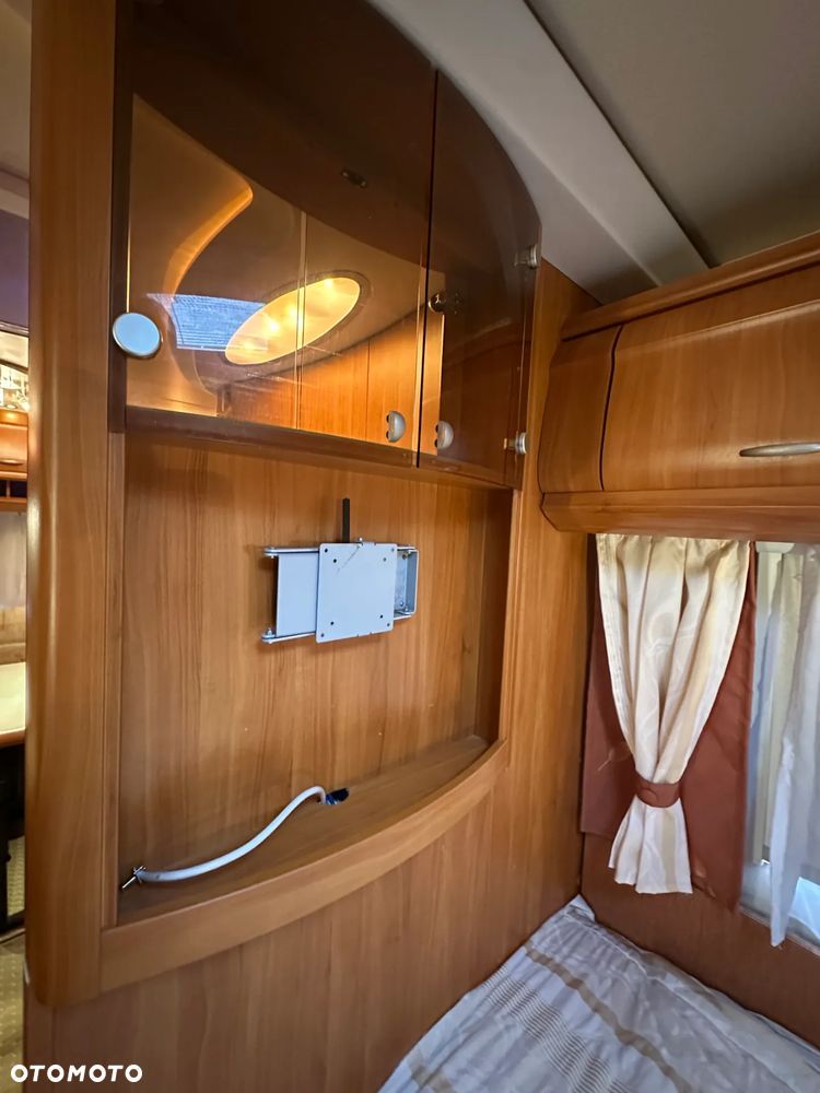 Hobby 460 UFE EXCELLENT z przedsionkiem Isabella. DMC 1300kg !!! - 29