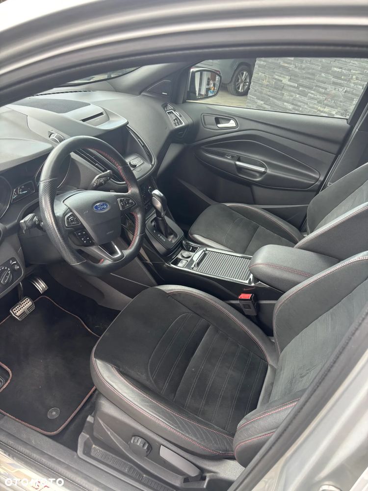 Ford Kuga 2.0 TDCi AWD ST-Line - 7