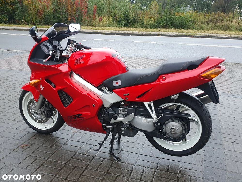 Honda VFR - 6