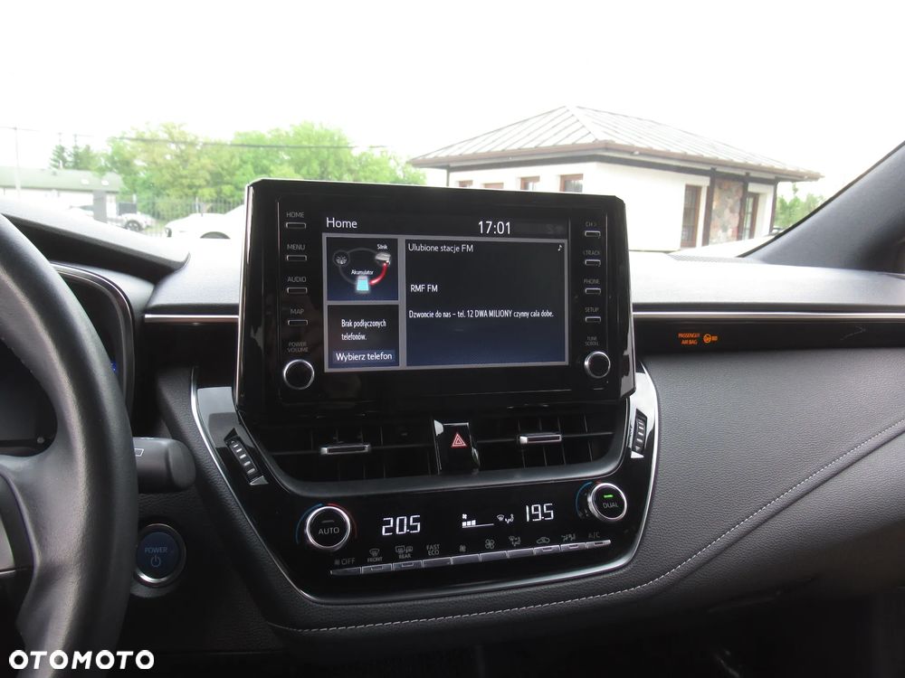 Toyota Corolla 1.8 Hybrid Comfort - 18