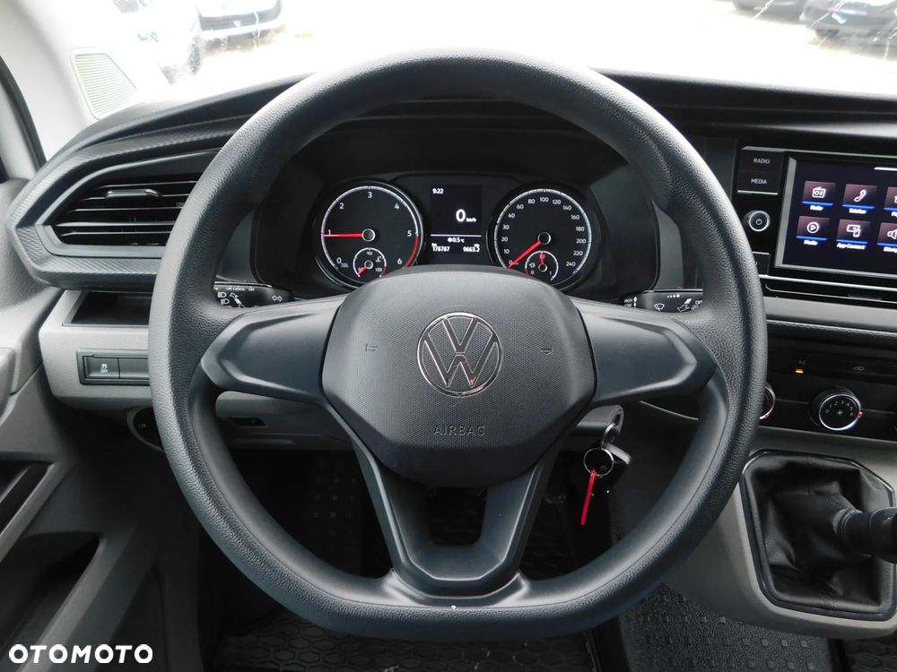 Volkswagen Transporter - 10