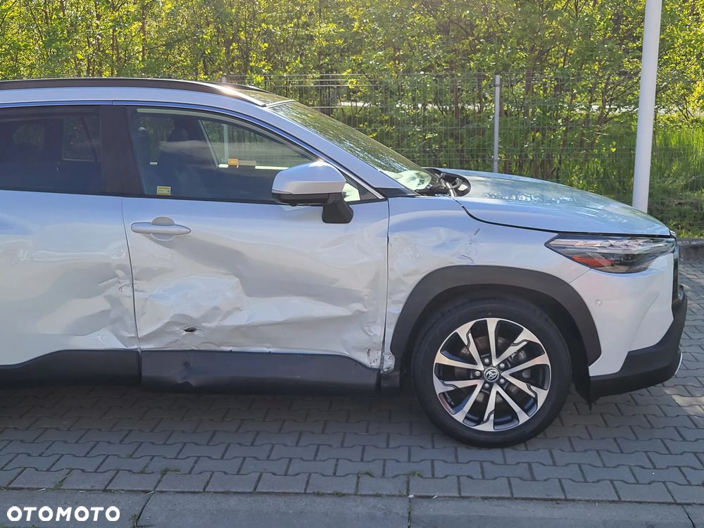 Toyota Corolla Cross 2.0 Hybrid Premiere Edition AWD - 33