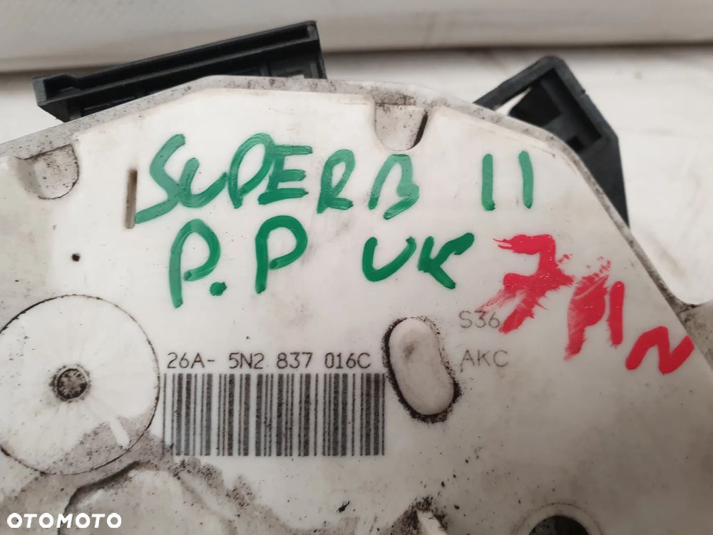 Skoda Superb II Zamek Drzwi Prawy Przód P.P. 5N2837016C 7 PIN UK - 3