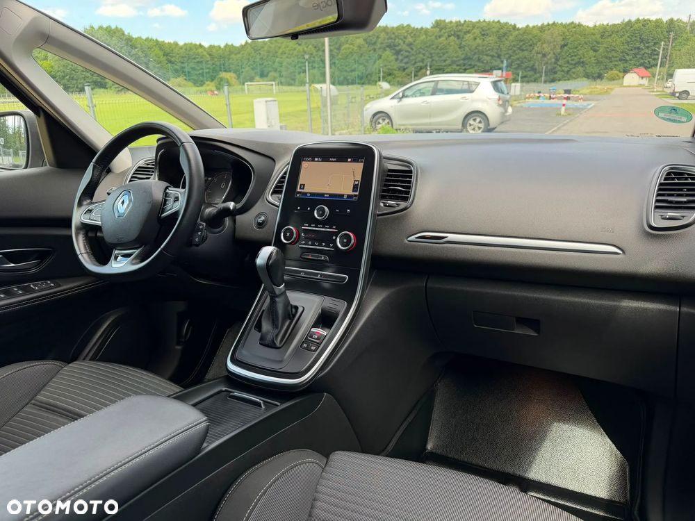 Renault Scenic - 16