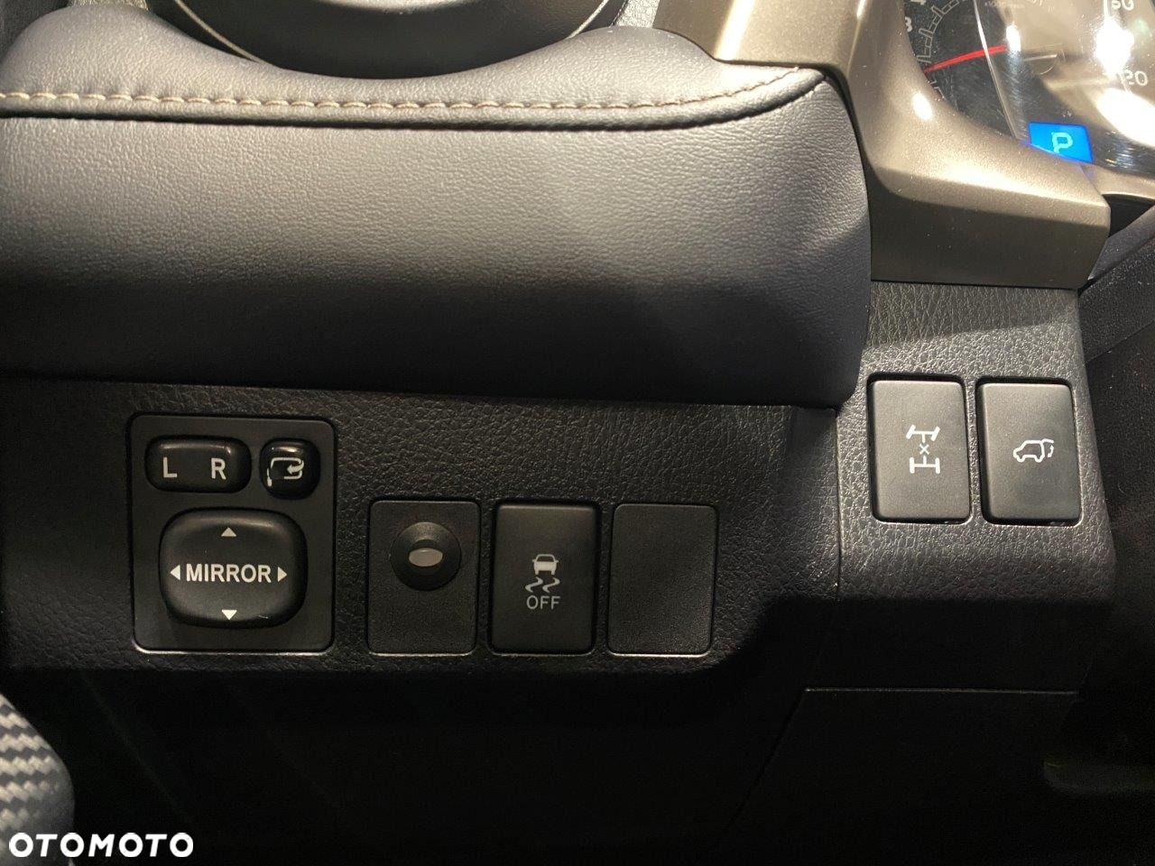 Toyota RAV4 - 16