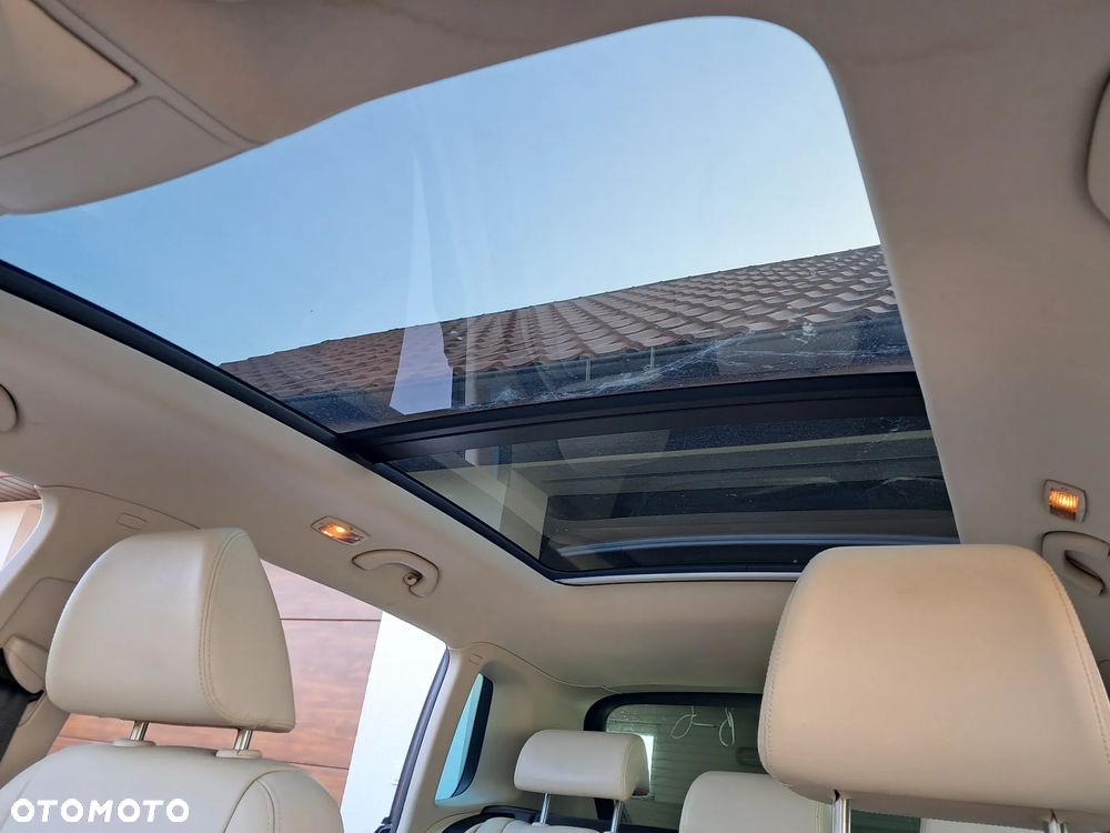 Volkswagen Tiguan - 16