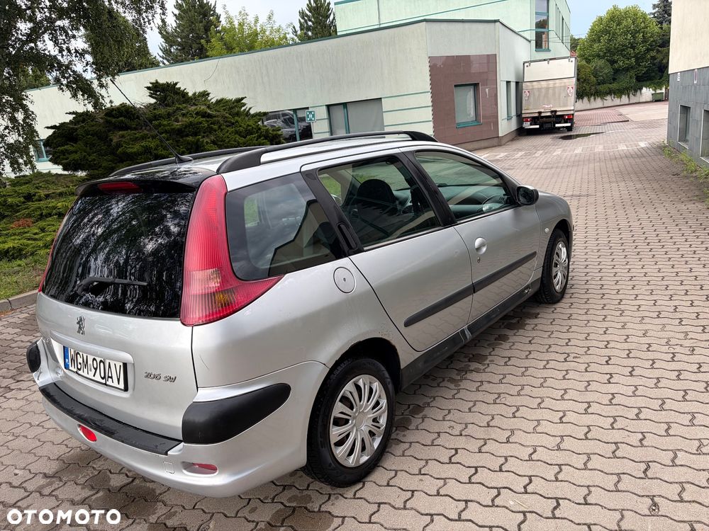 Peugeot 206 1.4 XR Presence - 5