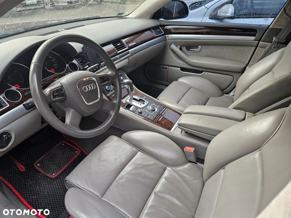 Audi A8 4.2 FSI Quattro - 17