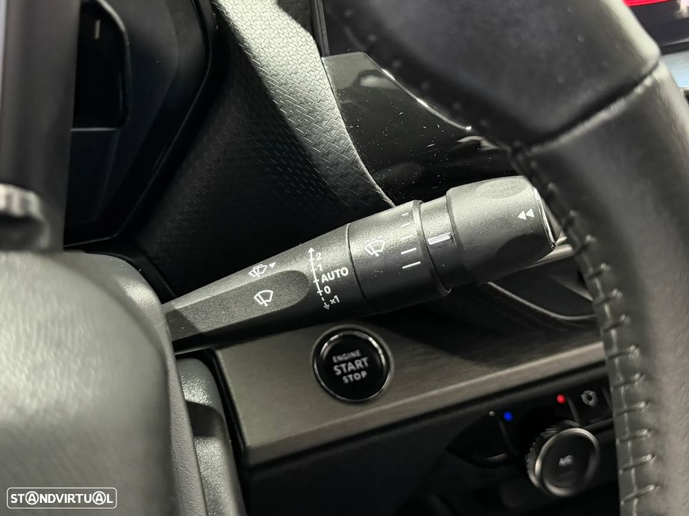 Citroën C5 X 1.6 Hybrid Shine e-EAT8 - 29