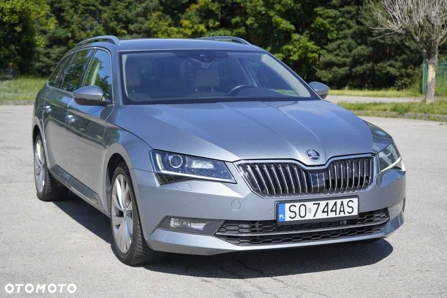 Skoda Superb 2017 photo 5