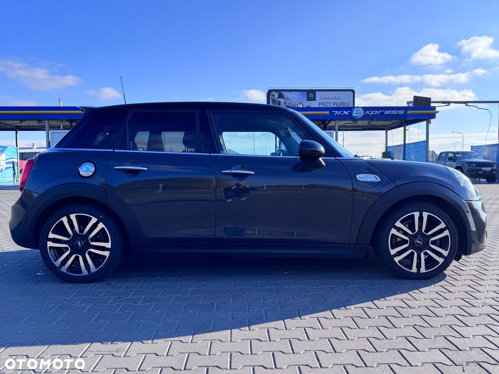 Mini Cooper S 2018 photo 2