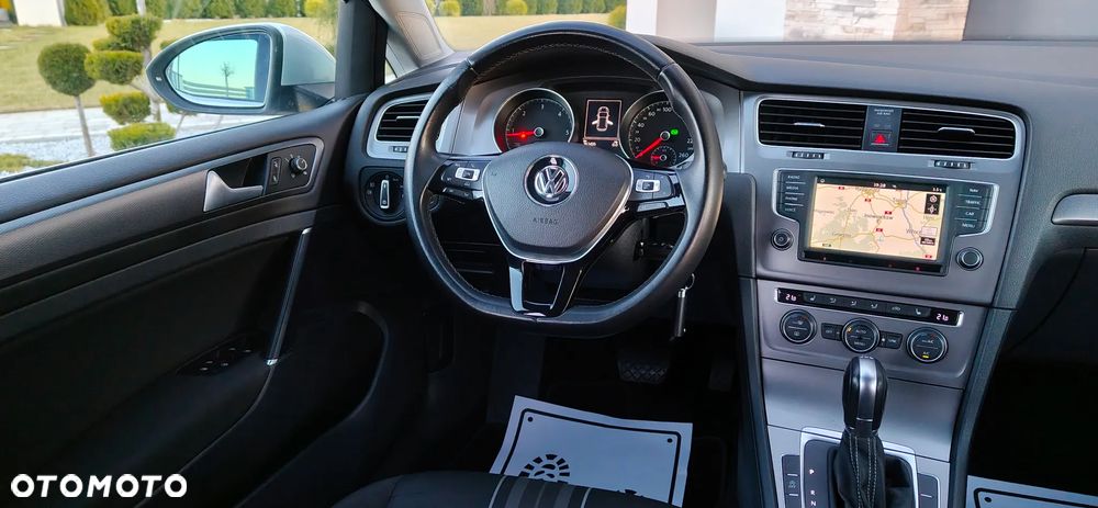 Volkswagen Golf 1.6 TDI BlueMotion Technology DSG Lounge - 18