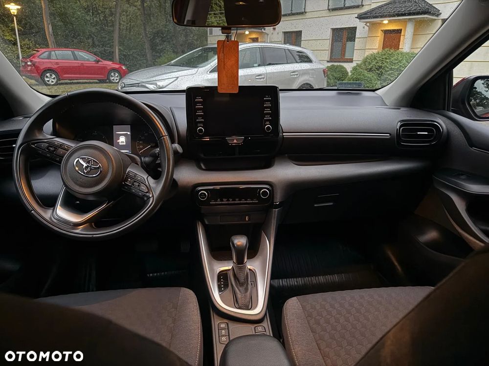 Toyota Yaris - 8
