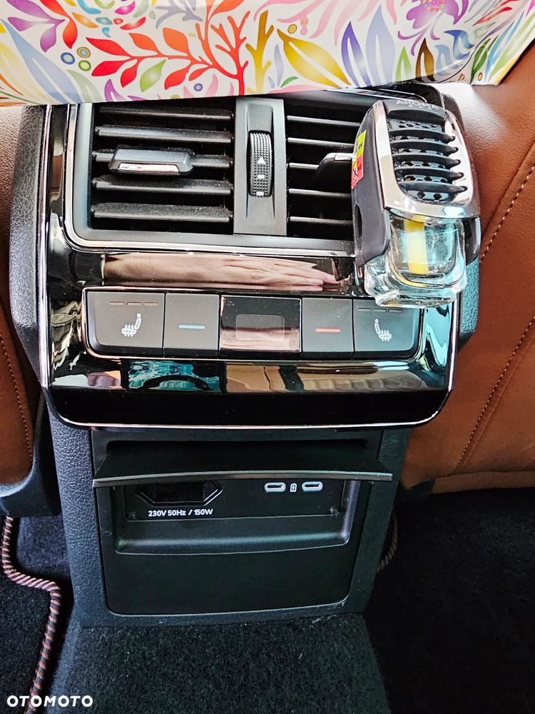 Skoda Superb 2.0 TDI SCR 4x4 L&K DSG - 9