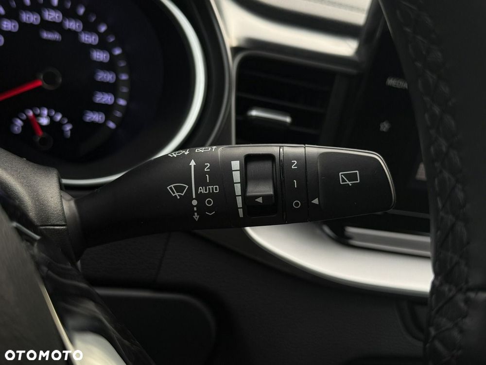 Kia Ceed 1.5 T-GDI M - 11