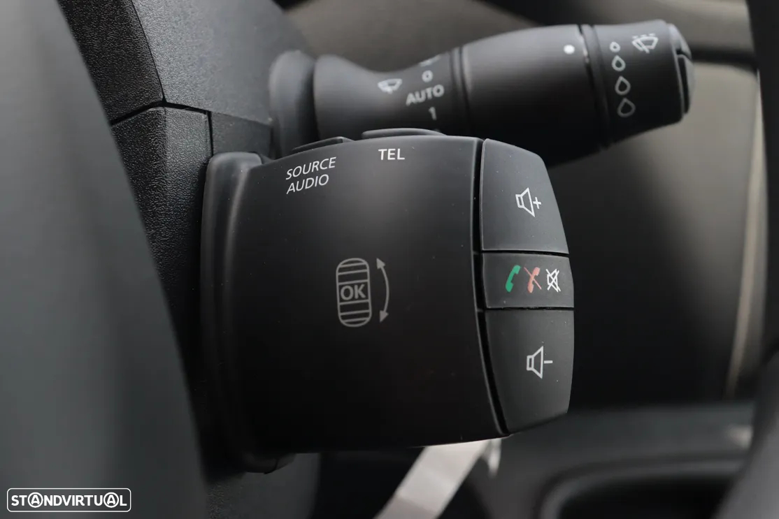 Renault Master L3 Tração RS 3,5t - 7 Lugares - 22